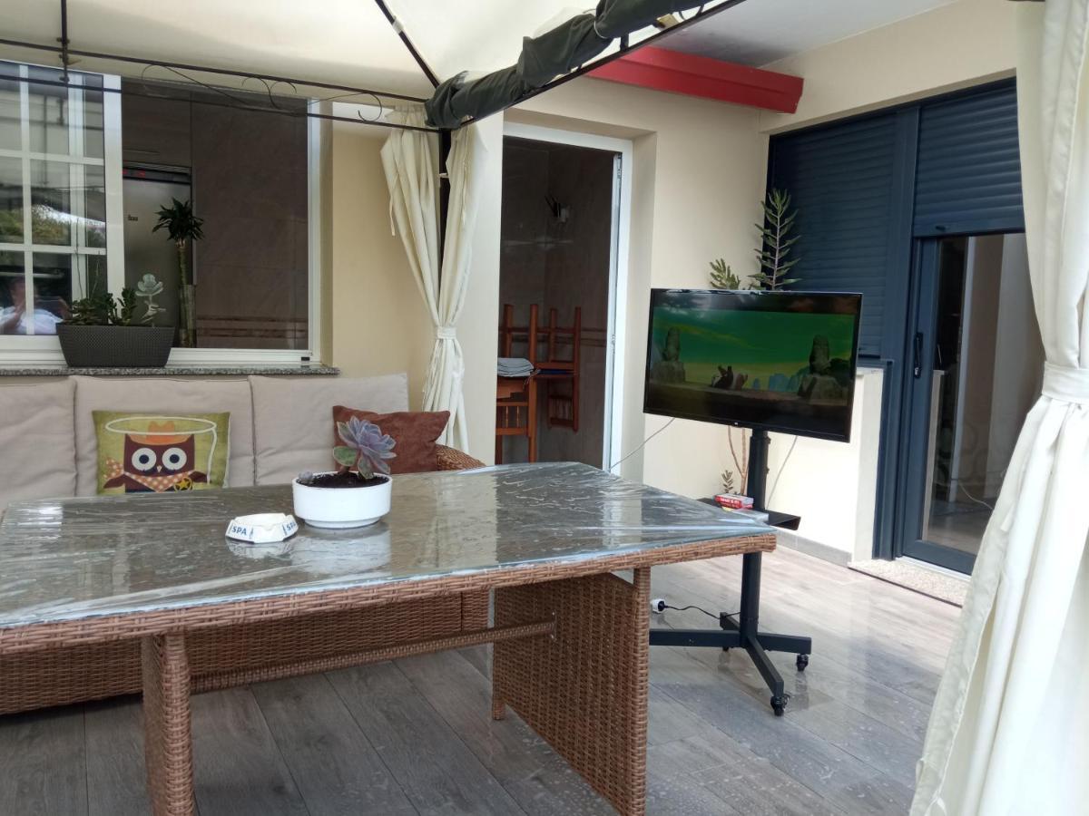 Jardin, Terraza Y Barbacoa Apartment О Грове Екстериор снимка