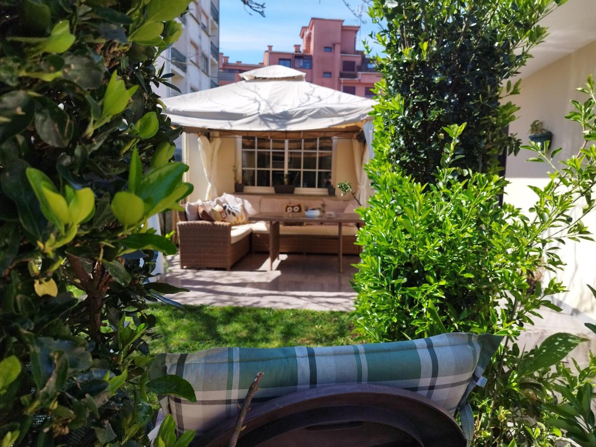 Jardin, Terraza Y Barbacoa Apartment О Грове Екстериор снимка