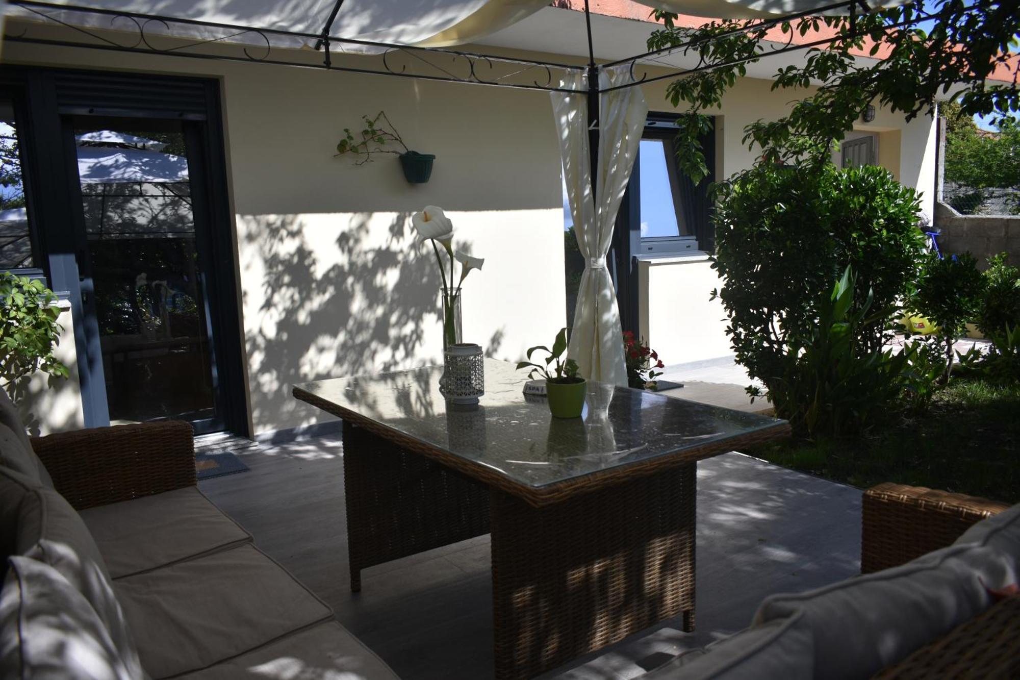 Jardin, Terraza Y Barbacoa Apartment О Грове Екстериор снимка