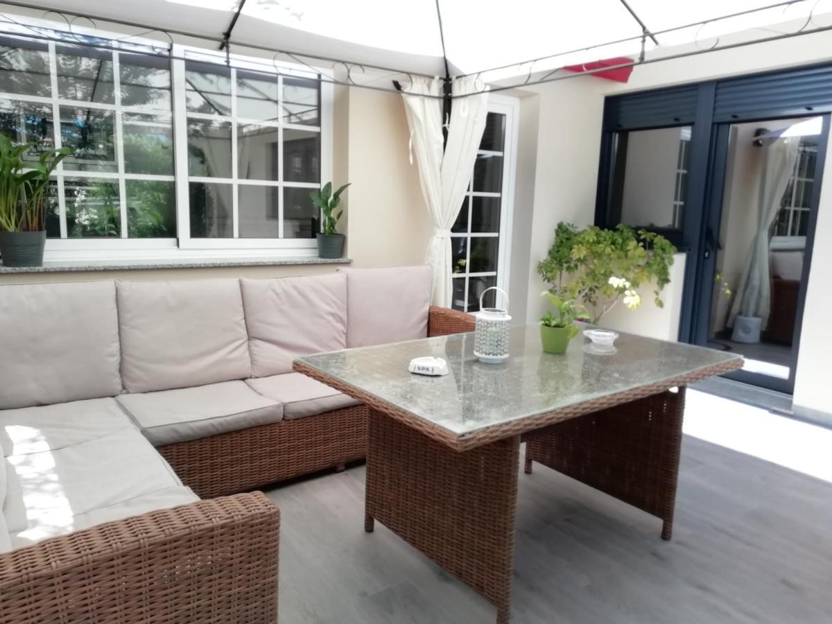 Jardin, Terraza Y Barbacoa Apartment О Грове Екстериор снимка